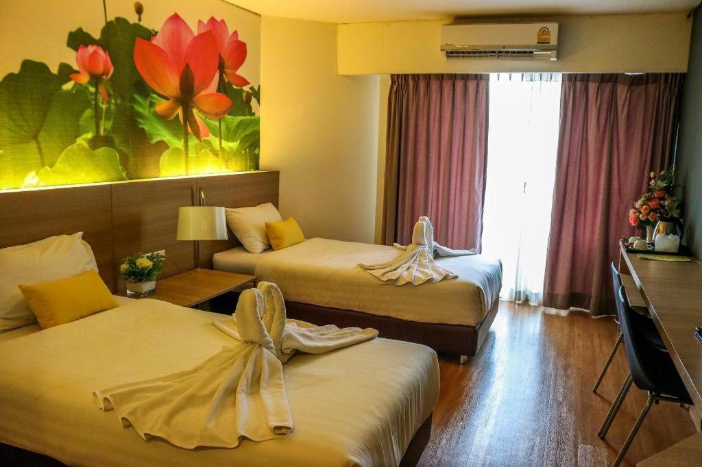 Hotel Dluxx Thammasat Pathum Thani Exteriér fotografie
