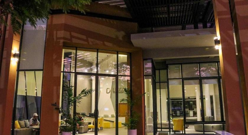 Hotel Dluxx Thammasat Pathum Thani Exteriér fotografie